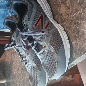 Men's new balance tennis shoes